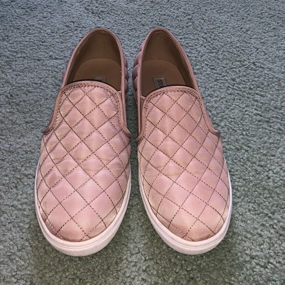 Steve Madden Slip On Sneaker - Picture 4 of 6